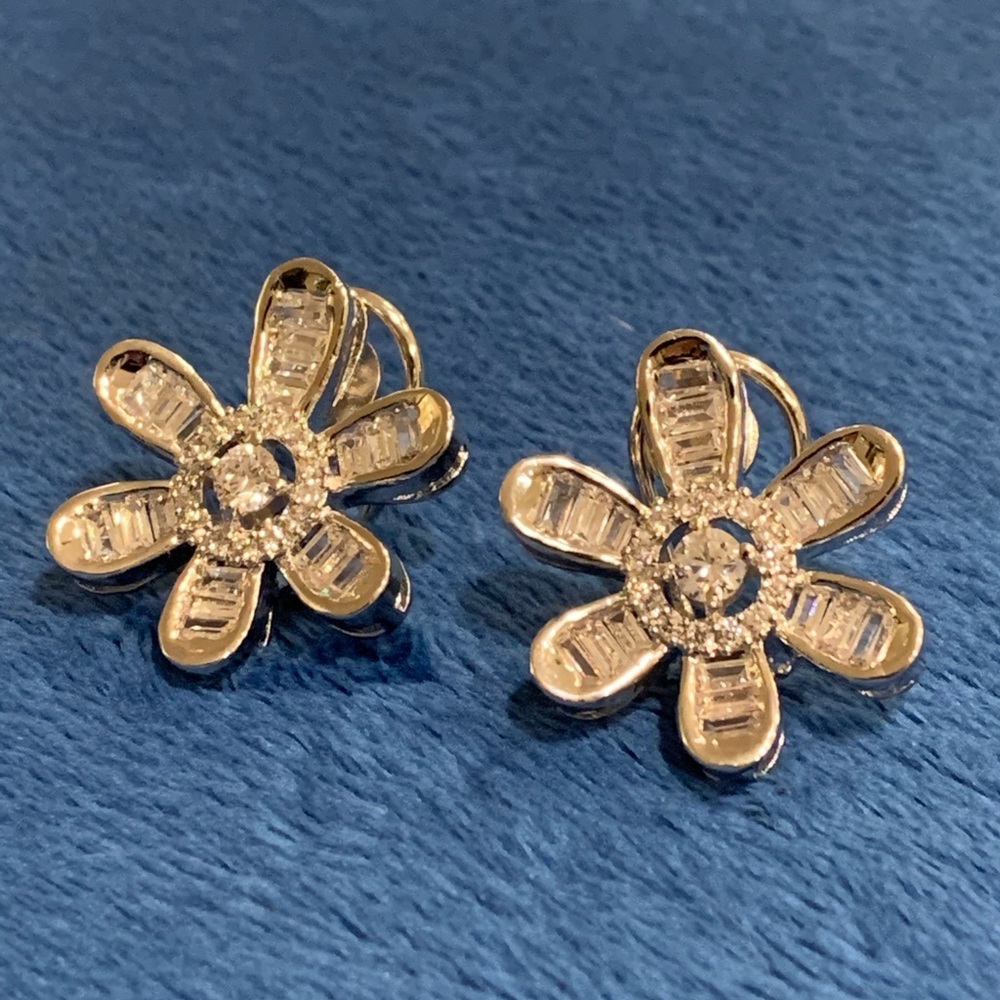 Silver Flower Earrings